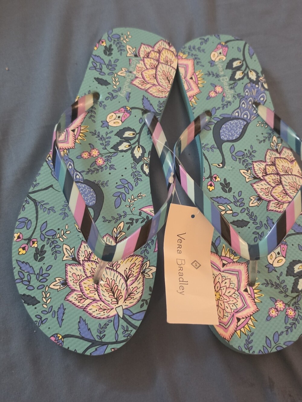 VERA BRADLEY Floral Aqua Printed Flip Flops 9/10